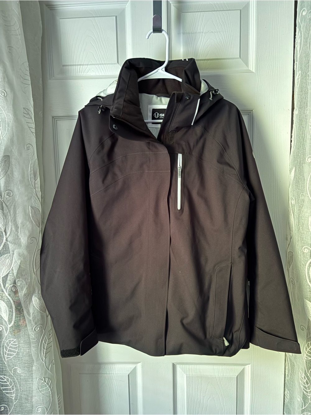 Sunice Women's Size US 14 Mirage Black 3M insulated Ski Jacket full zip w hoodie